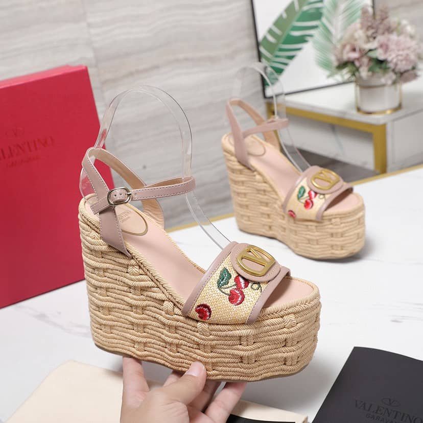 Va1e*ntin0 Garavani Natural Logo Wedges Sandal Beige 6W0S0Ly9Cec32H