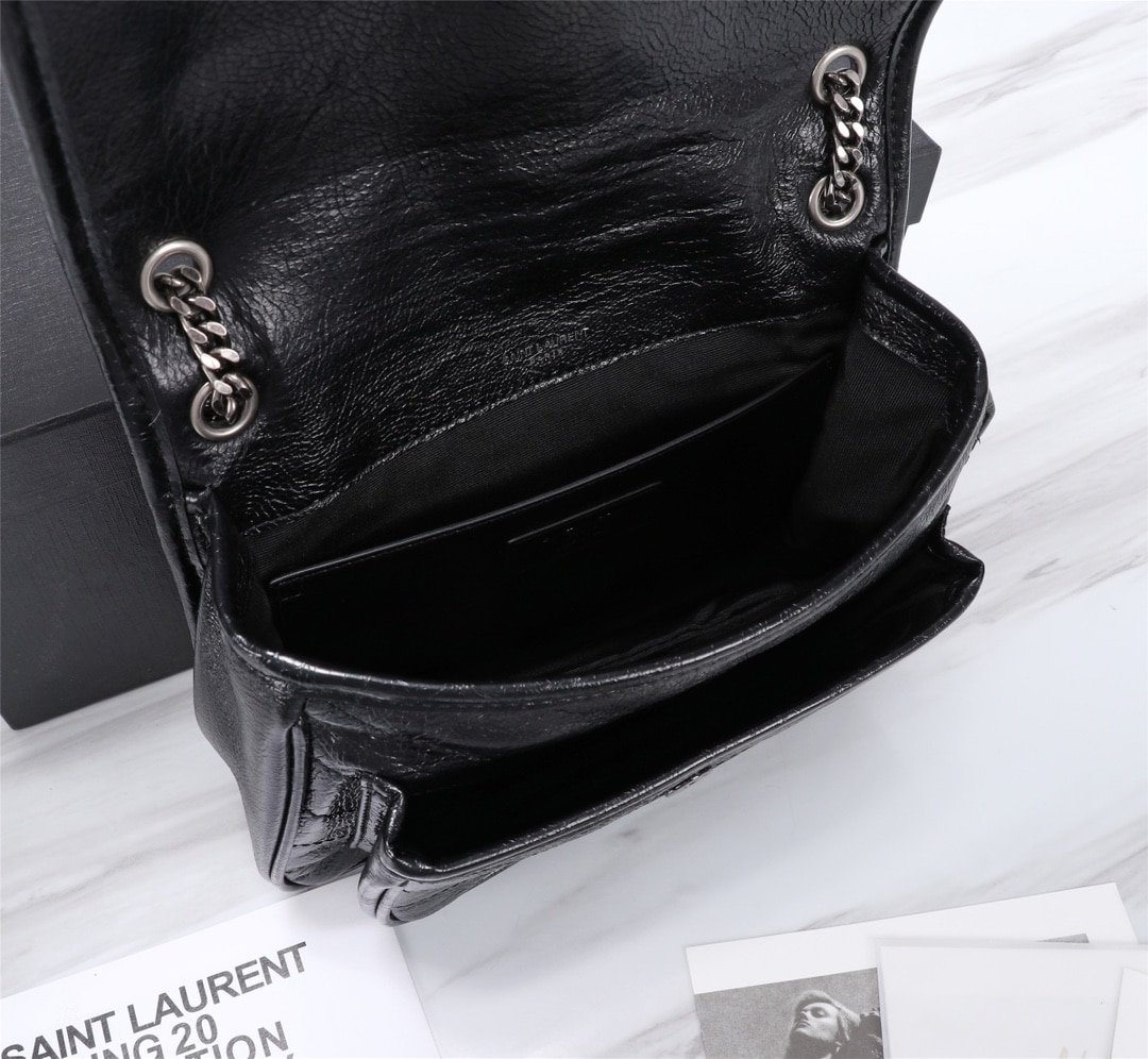 Sa1nt Lau*nt Niki Baby In Vintage Leather Black 21Cm 6331600En041000
