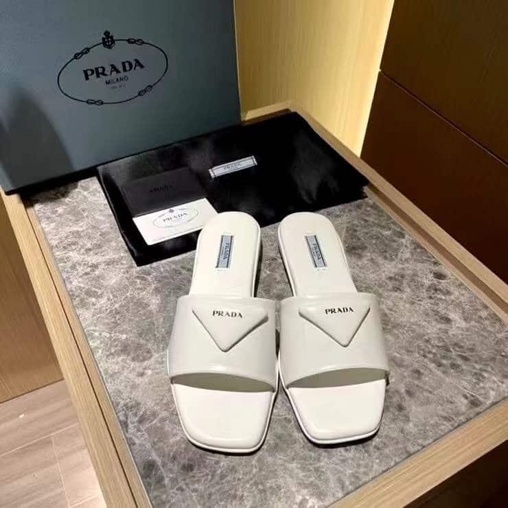 Pra*a Brushed Leather Slide In White
