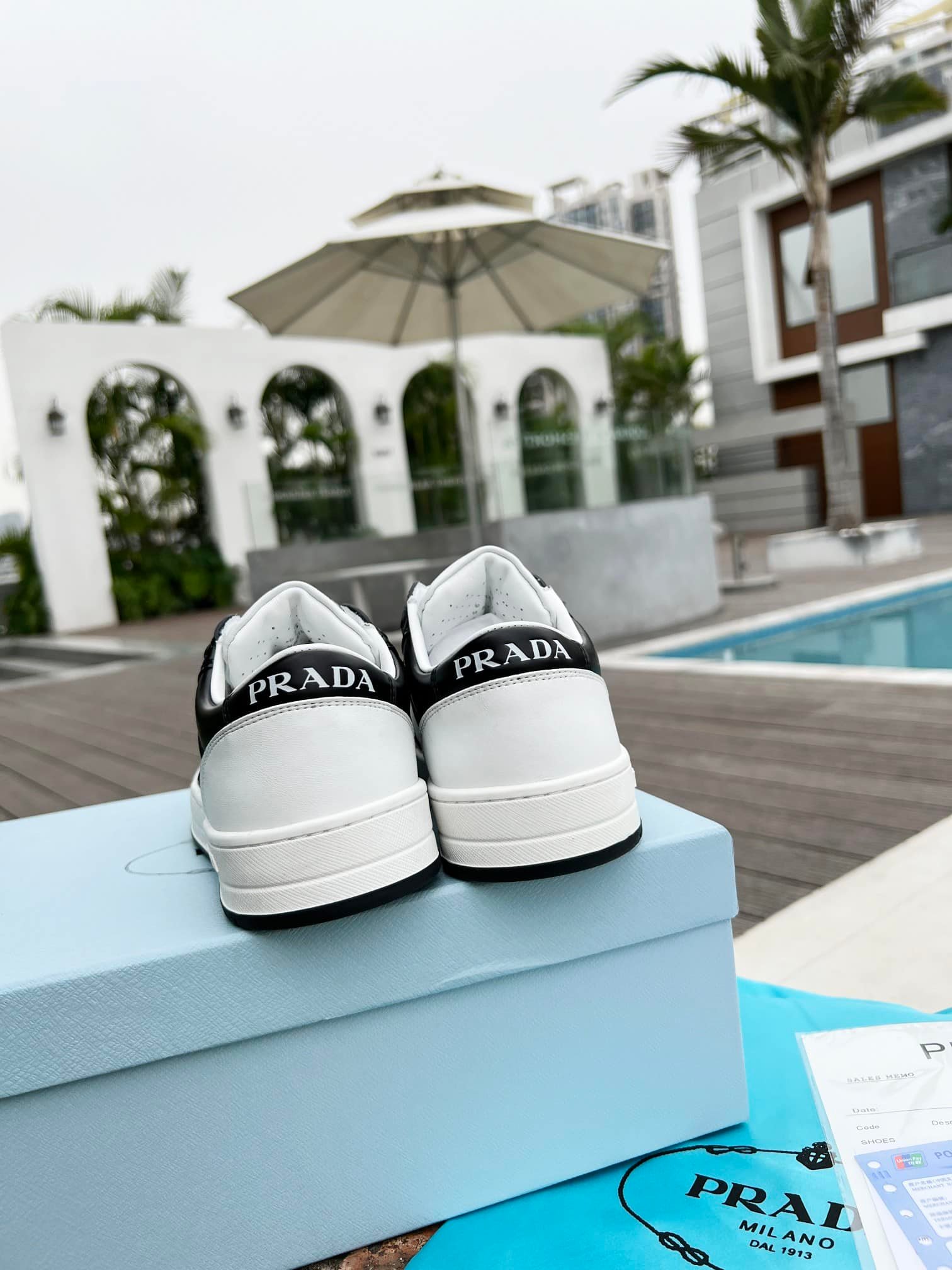 Pra*a District Leather Sneaker Black White 1E790M 3Lj6 F0964 F 030