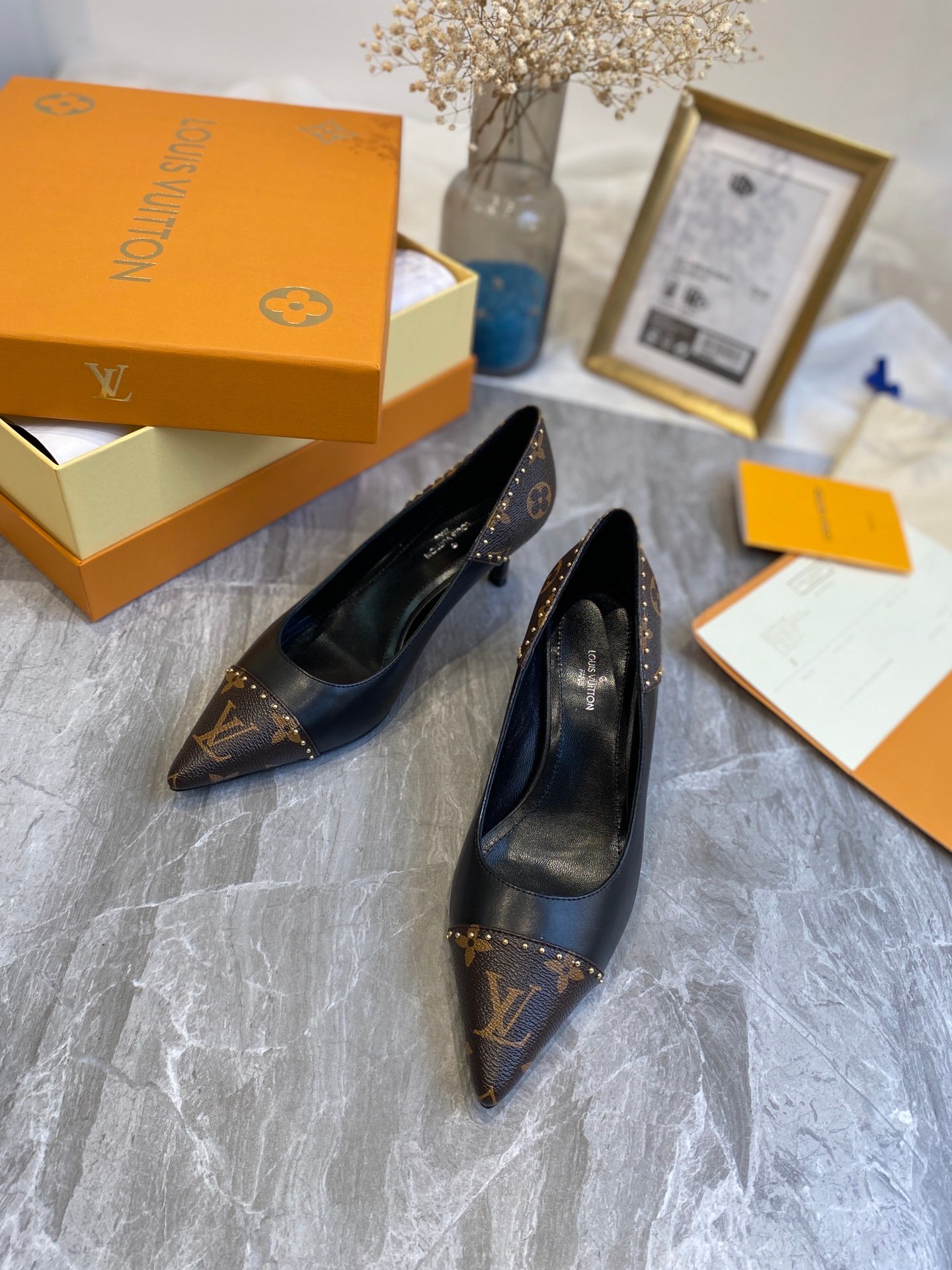 L0vis Vvtt0n Cherie Pump Black Brown 1A8N7F