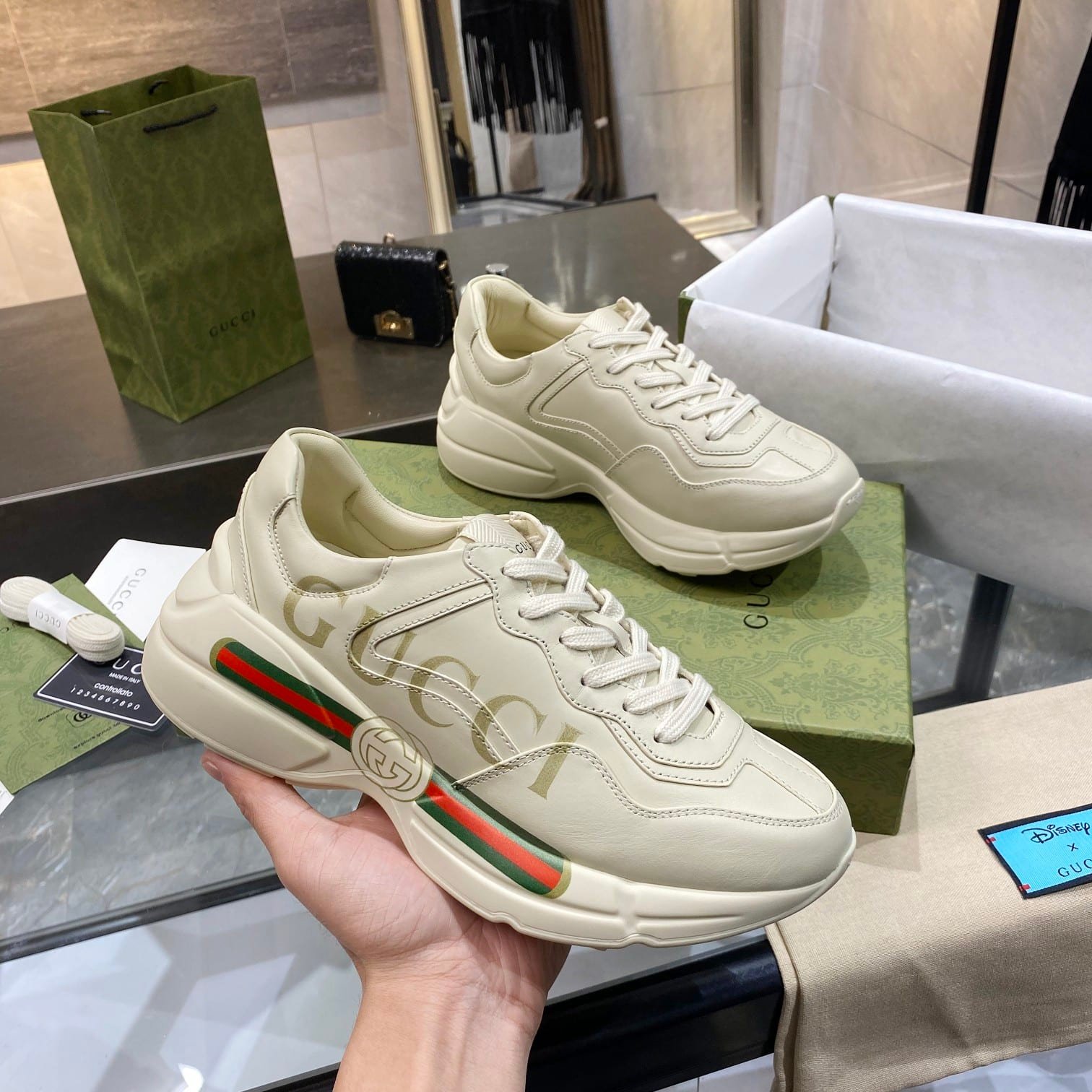 Gvc*1 Women Rhyton Gvc*1 Logo Leather Sneaker Beige 528892 Drw00 9522