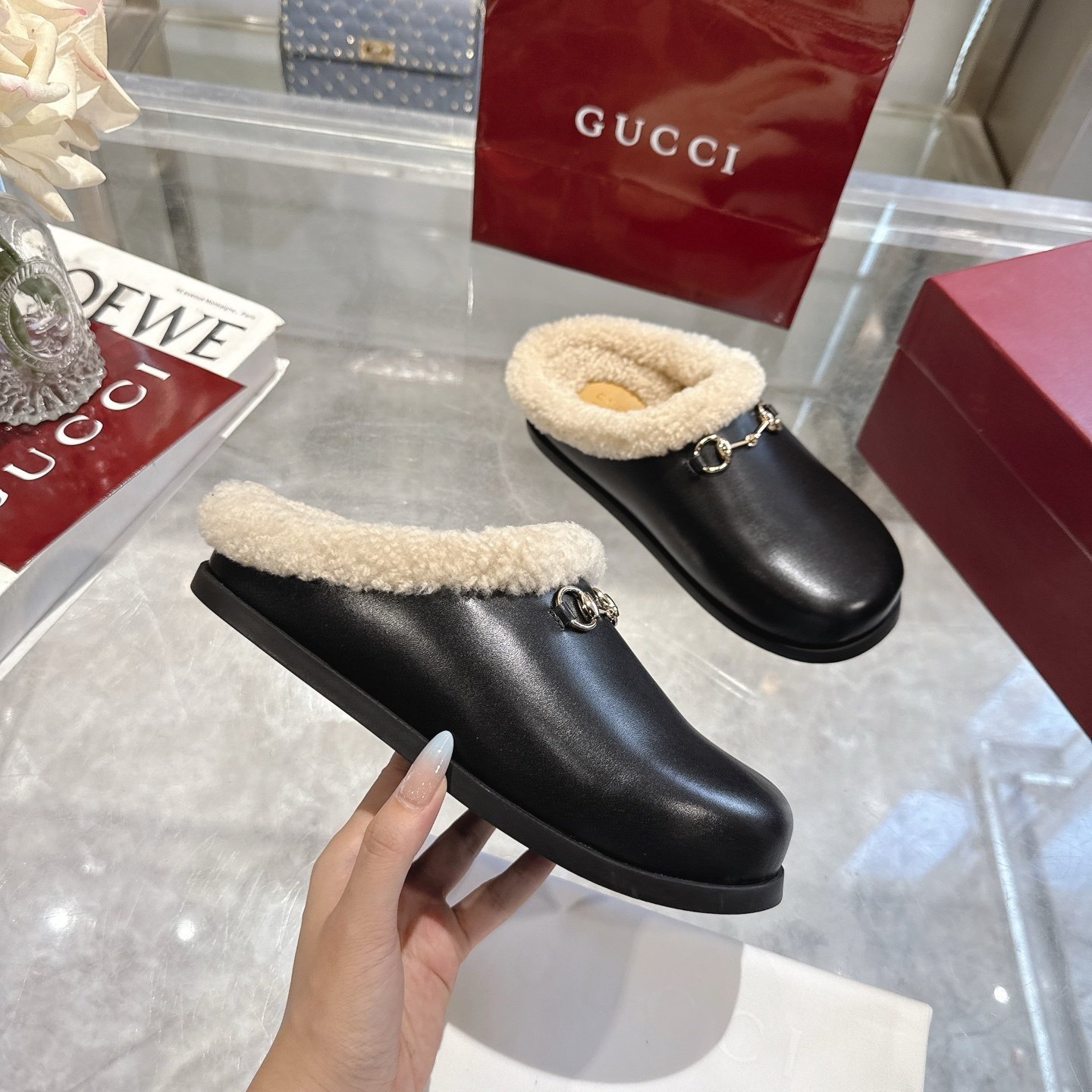 Gvc*1 Women Mule With Horsebit Black Leather