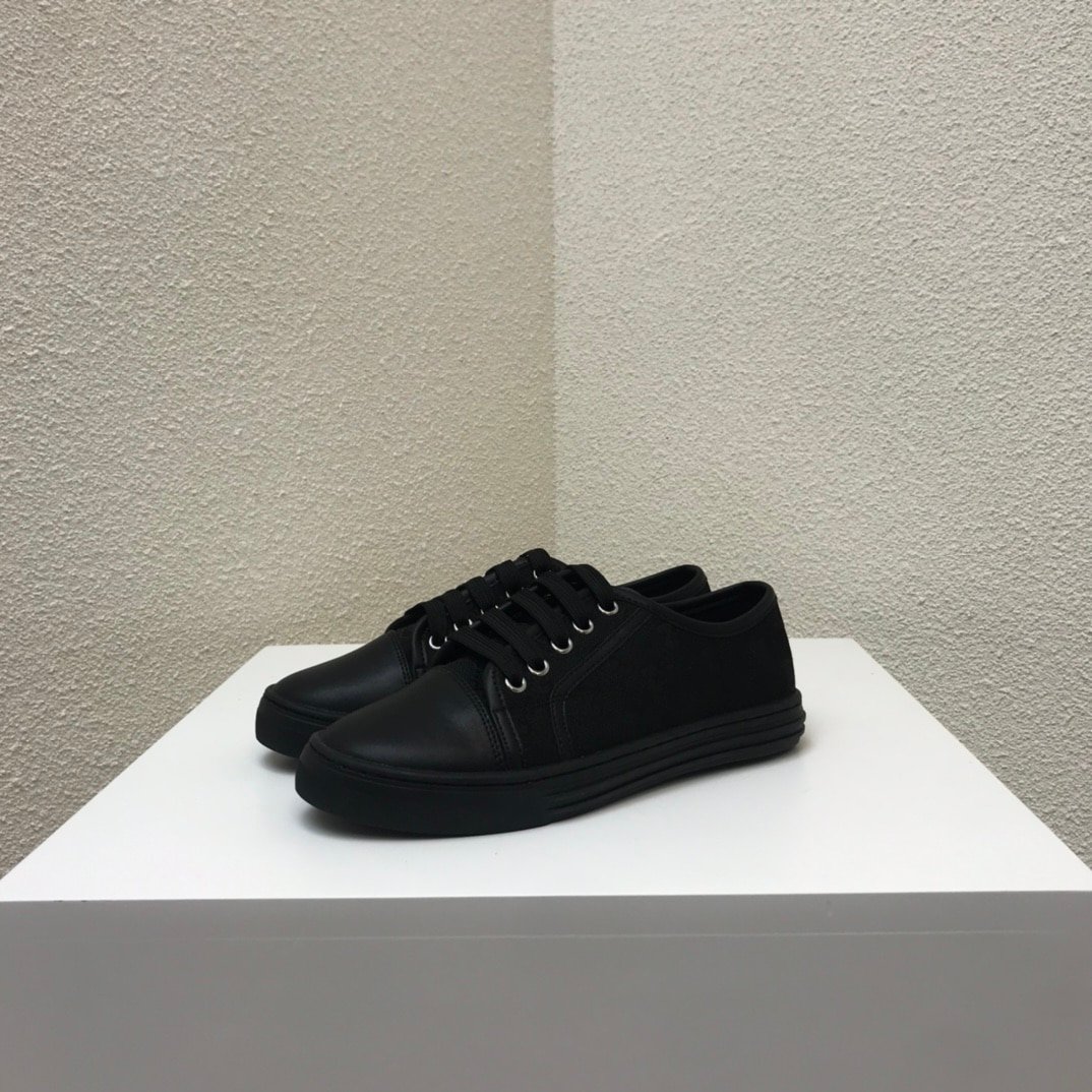 Gvc*1 Women’S Leather Top Sneaker Black