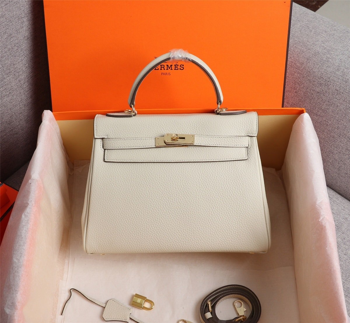 H**me5 Kelly White Sellier Rouge Epsom Gold Hardware 25Cm