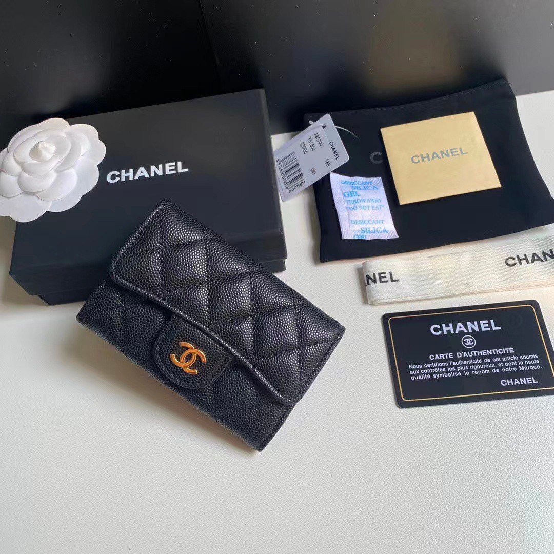 Ch**el Classic Card Holder Grain Leather Black With Gold Hardware 11Cm Ap0214 Y01864 C3906