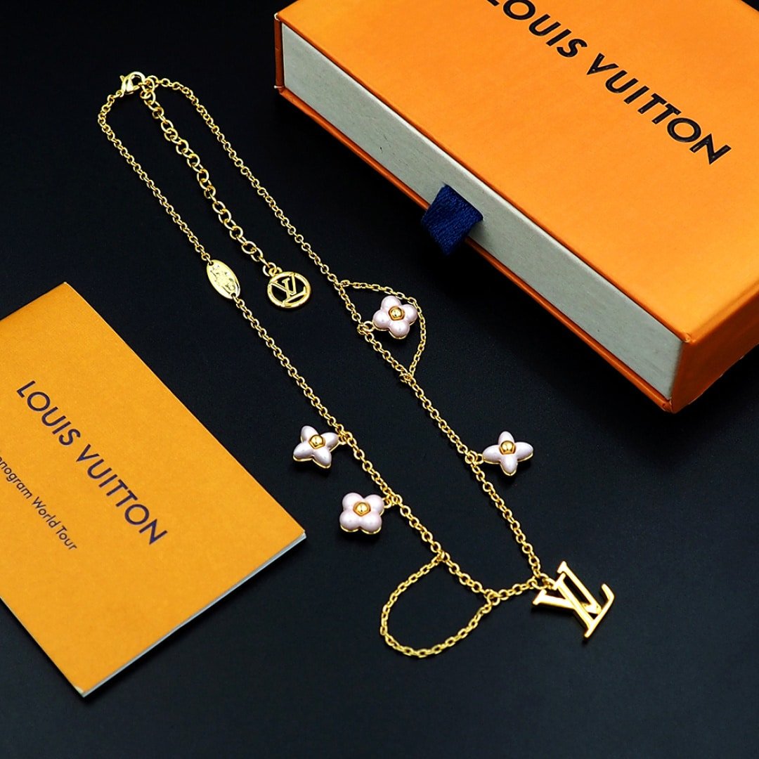 L0vis Vvtt0n Lv Floragram Necklace Gold M03016