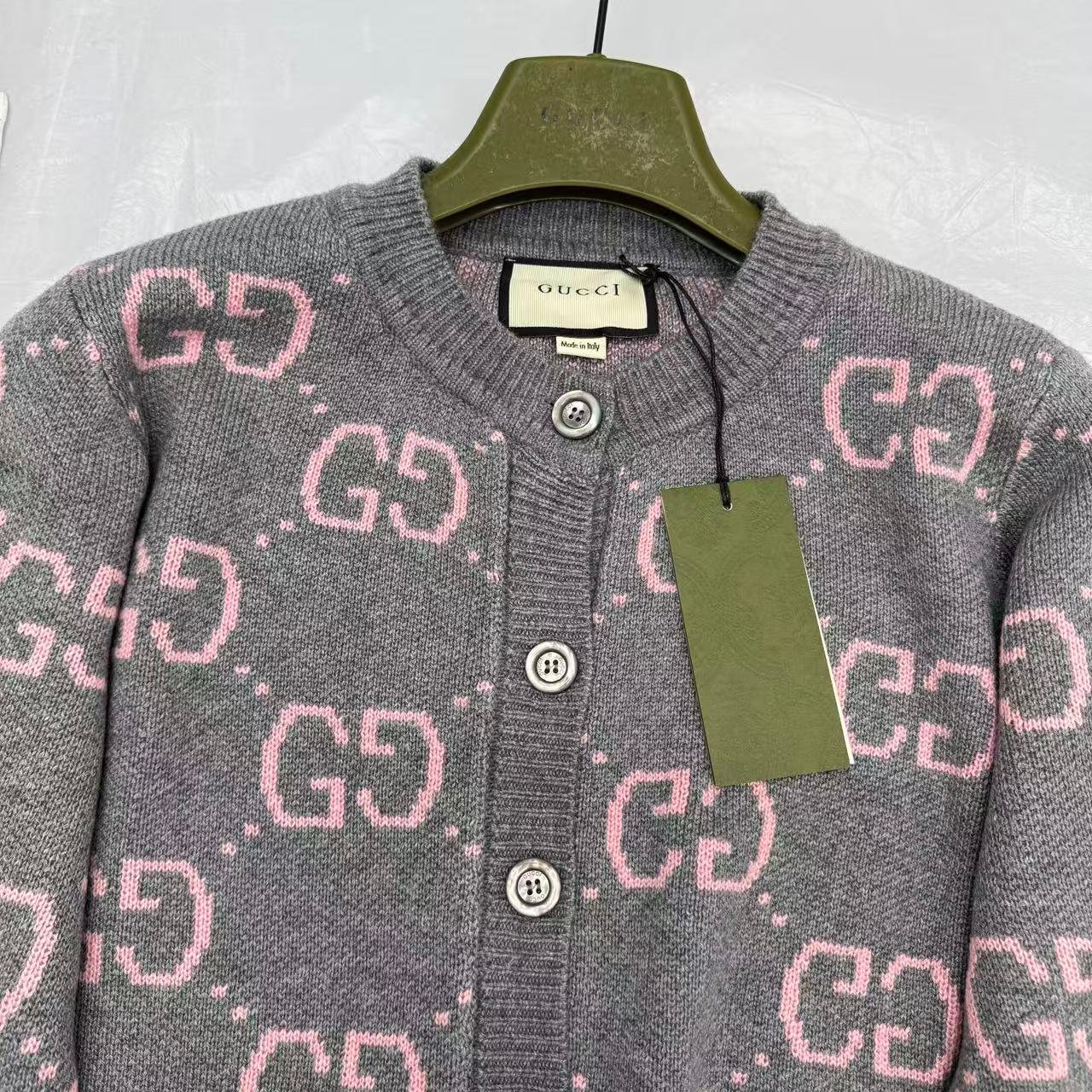Gvc*1 Gg Monogram Knit Cardigan In Grey With Pink 772886 Xkb3V 1124