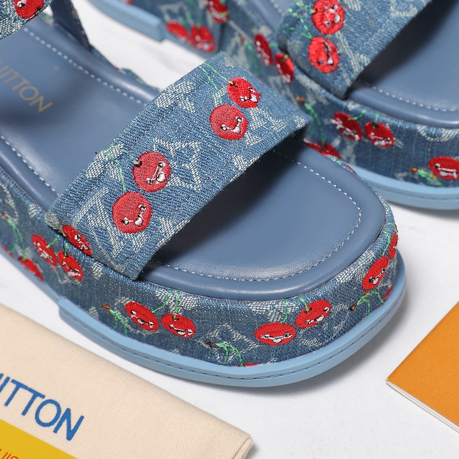 L0vis Vvtt0n X Takashi Maya Platform Sandal Monogram Cherry Denim 1Ahnyd