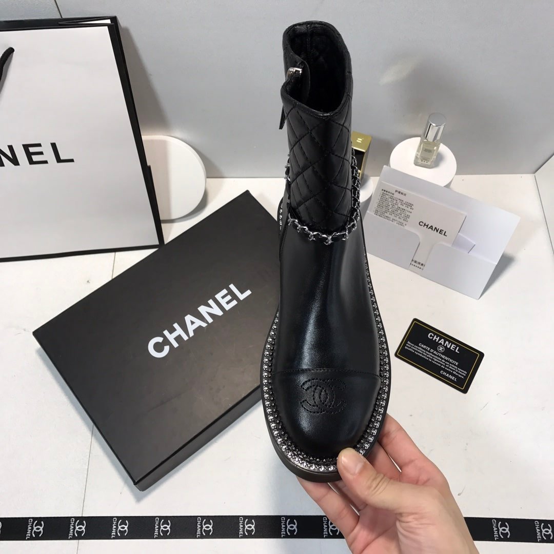 Ch**el Ankle Boots With Side Zip Chain Black