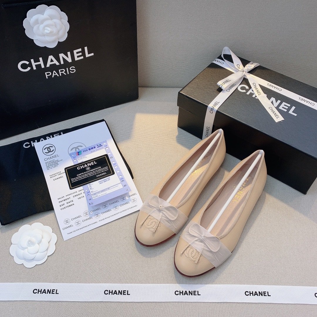 Ch**el Ballet Flats Ivory