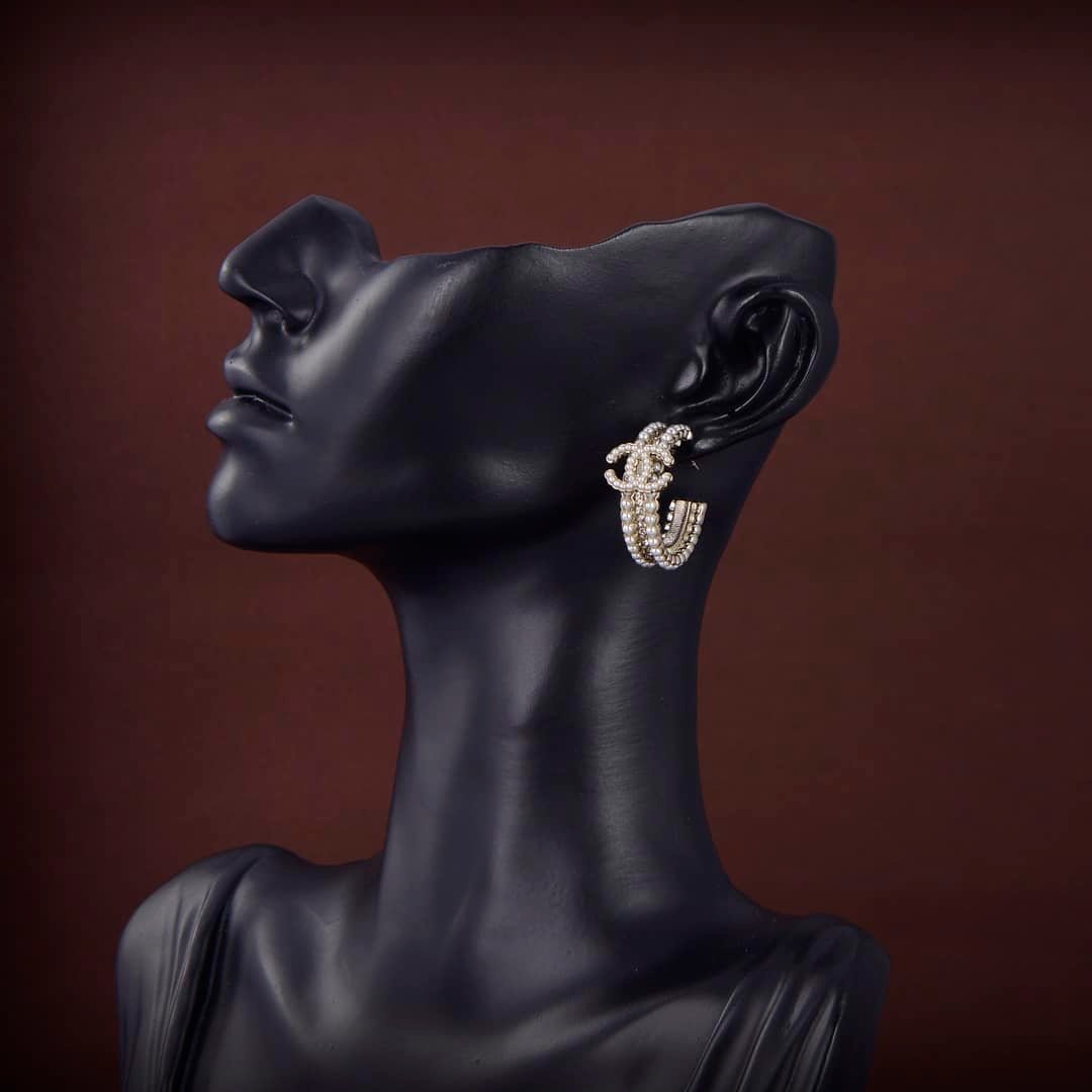 Ch**el Earrings Metal Diamantes And Glass Pearls Gold Crystal White Ab7146 B06732 Nf453