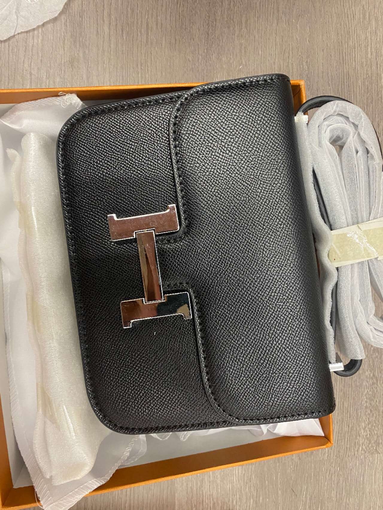 H**me5 Constance 18 Epsom Black Silver Hardware 18Cm