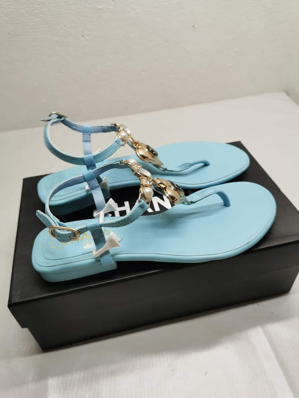Ch**el Shiny Pearl Crystal Cc Heart Thong Sandals Light Blue