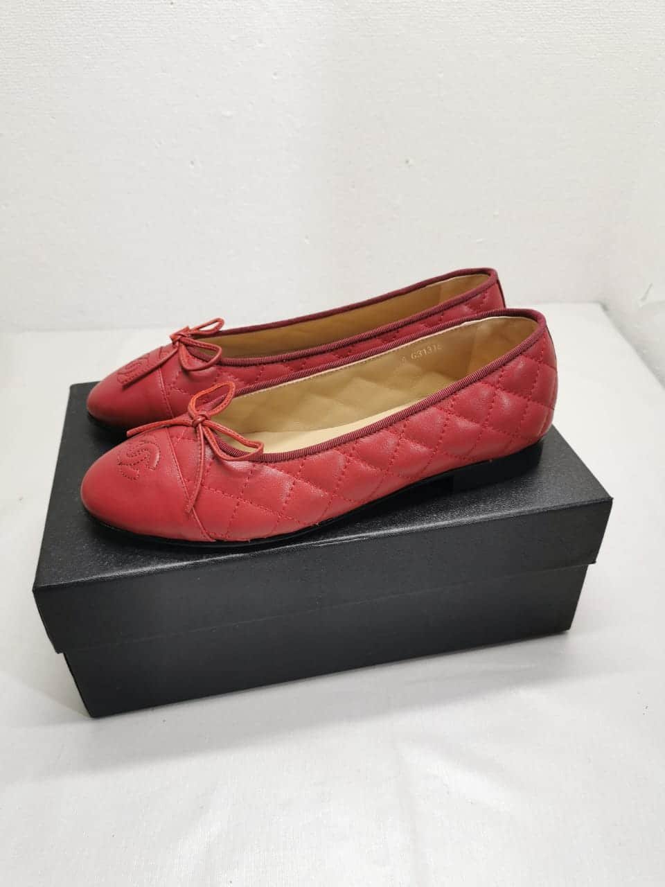 Ch**el Ballerina Flat Shoes In Red