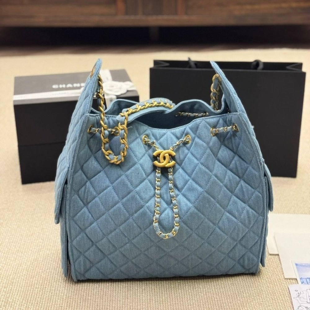 Ch**el 25 Medium Handbag Washed Denim Blue And Gold Tone Metal 34Cm As5311 B20603 U0475