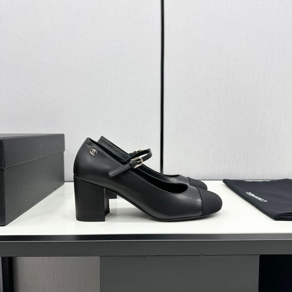 Ch**el Mary Janes Black G45118 B14015 94305