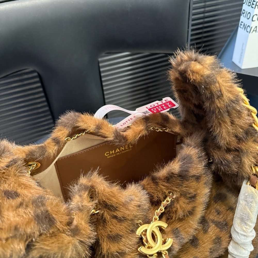 Ch**el 25 Small Handbag Faux Leopard Fur And Gold Tone Metal Brown 28Cm