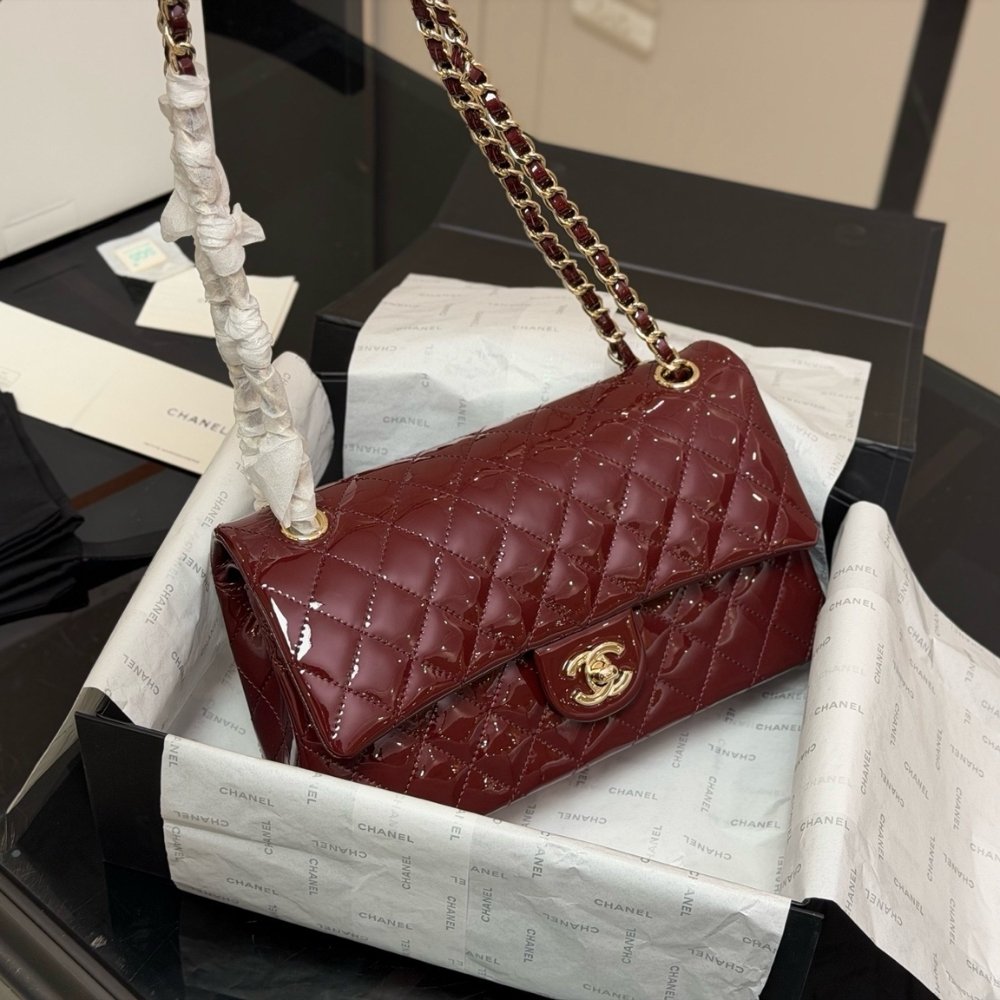 Ch**el Medium Classic Double Flap Bag Burgundy 25Cm