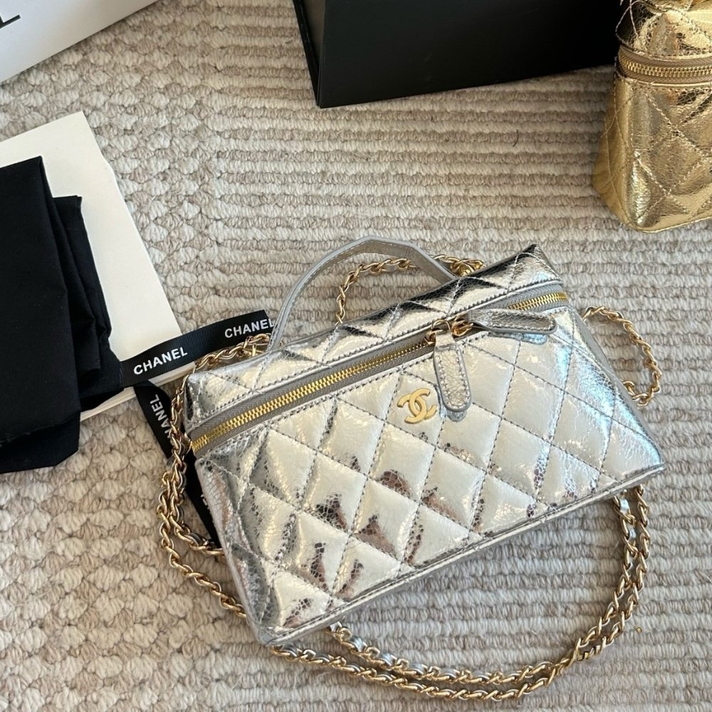 Ch**el Vanity Case With Chain Metallic Silver 20Cm