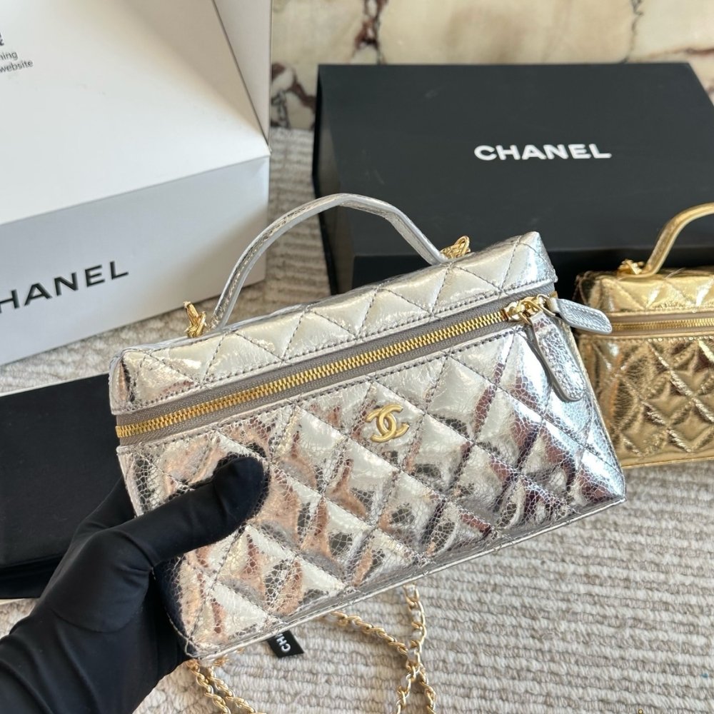 Ch**el Vanity Case With Chain Metallic Silver 20Cm