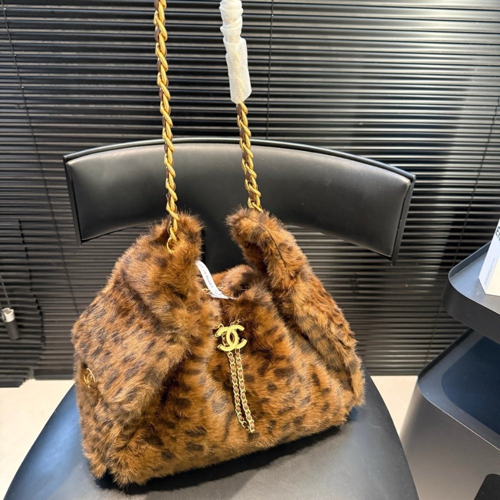 Ch**el 25 Small Handbag Faux Leopard Fur And Gold Tone Metal Brown 28Cm