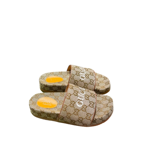 Gvc*1 Women’S Gg Canvas Slide Sandal Beige Ebony