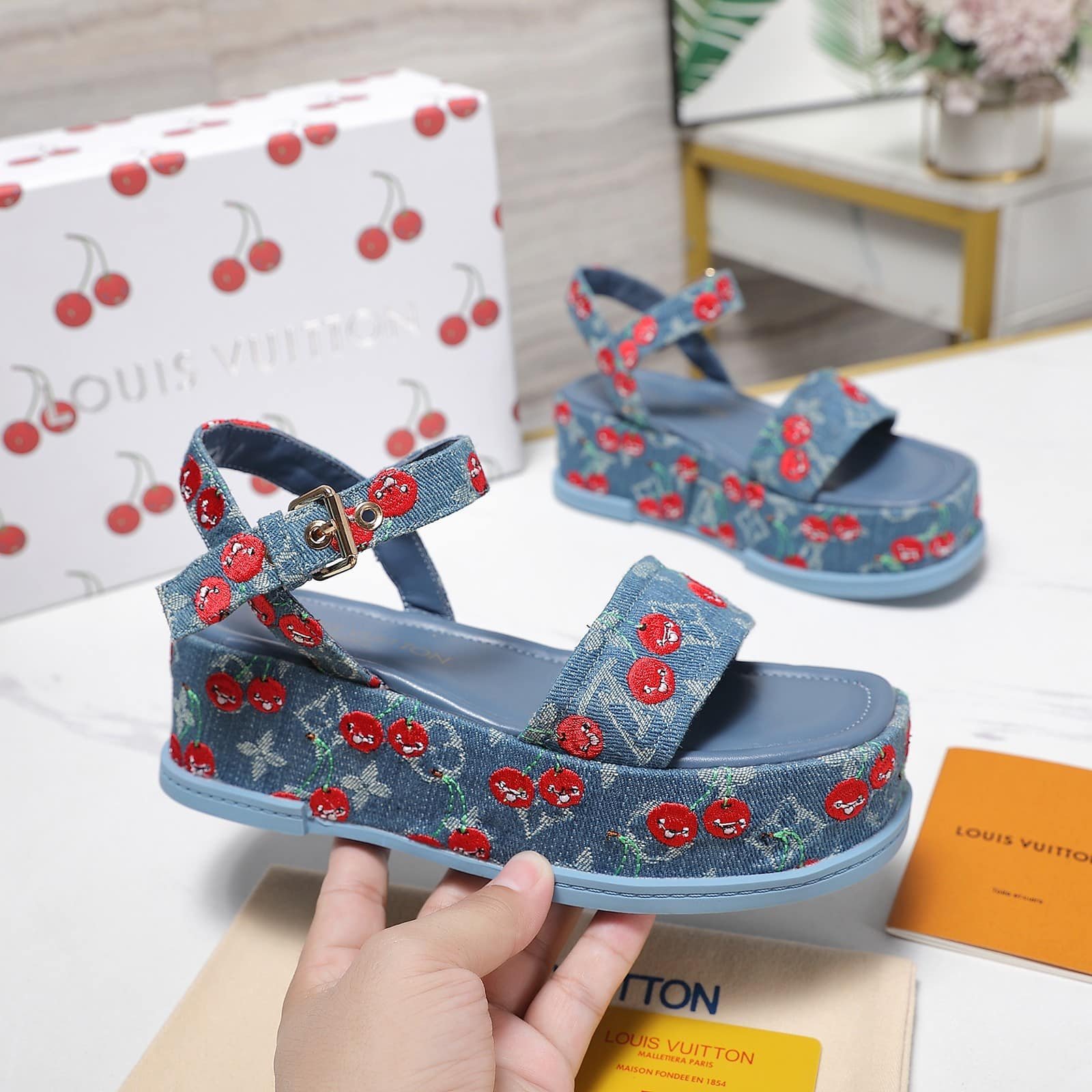 L0vis Vvtt0n X Takashi Maya Platform Sandal Monogram Cherry Denim 1Ahnyd