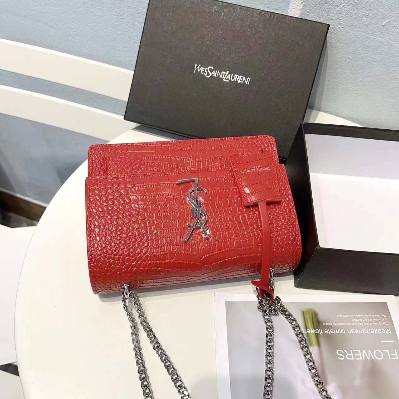 Sa1nt Lau*nt Sunset Embossed Leather Bag Red