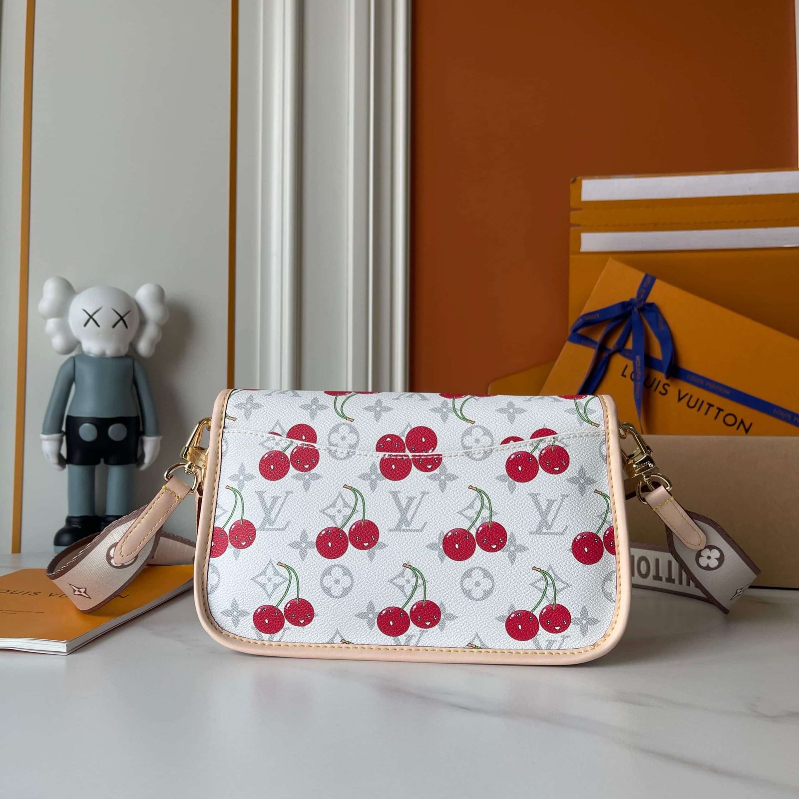 L0vis Vvtt0n X Takashi Murakami Diane Bag Monogram Cherry White 25Cm