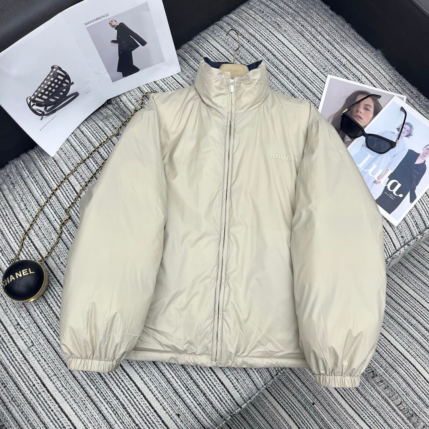 M1um1u High Neck Reversible Puffer Jacket Beige