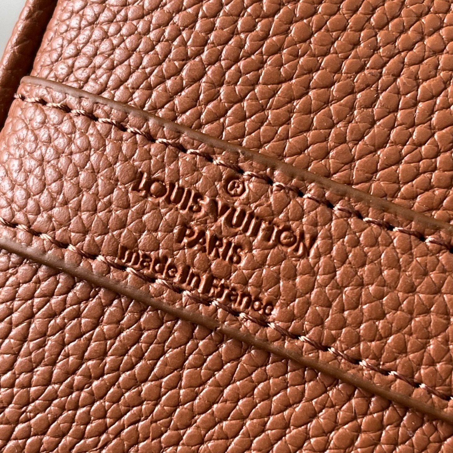 L0vis Vvtt0n Keepall Bandoulière 35 Tan 25Cm M25980