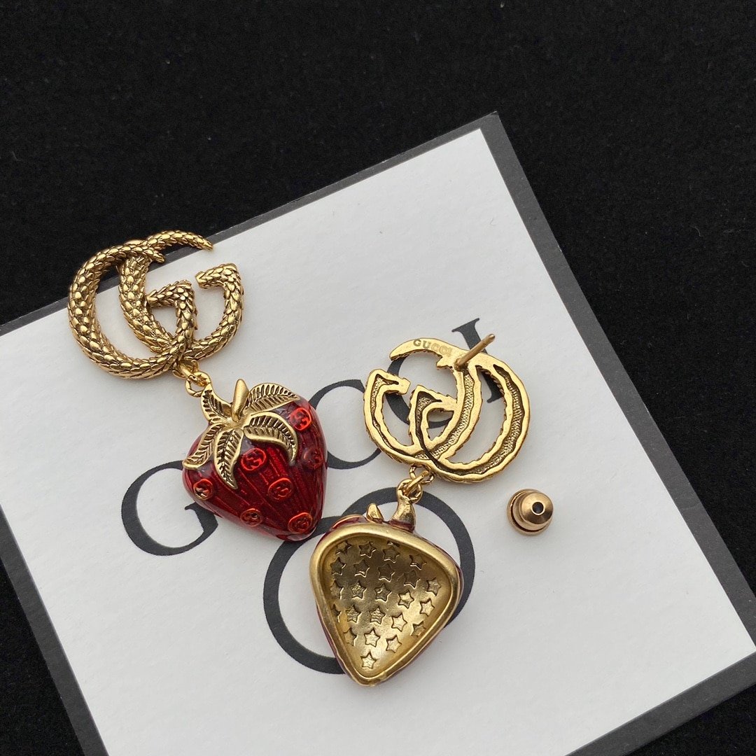 Gvc*1 Gg Strawberry Earrings