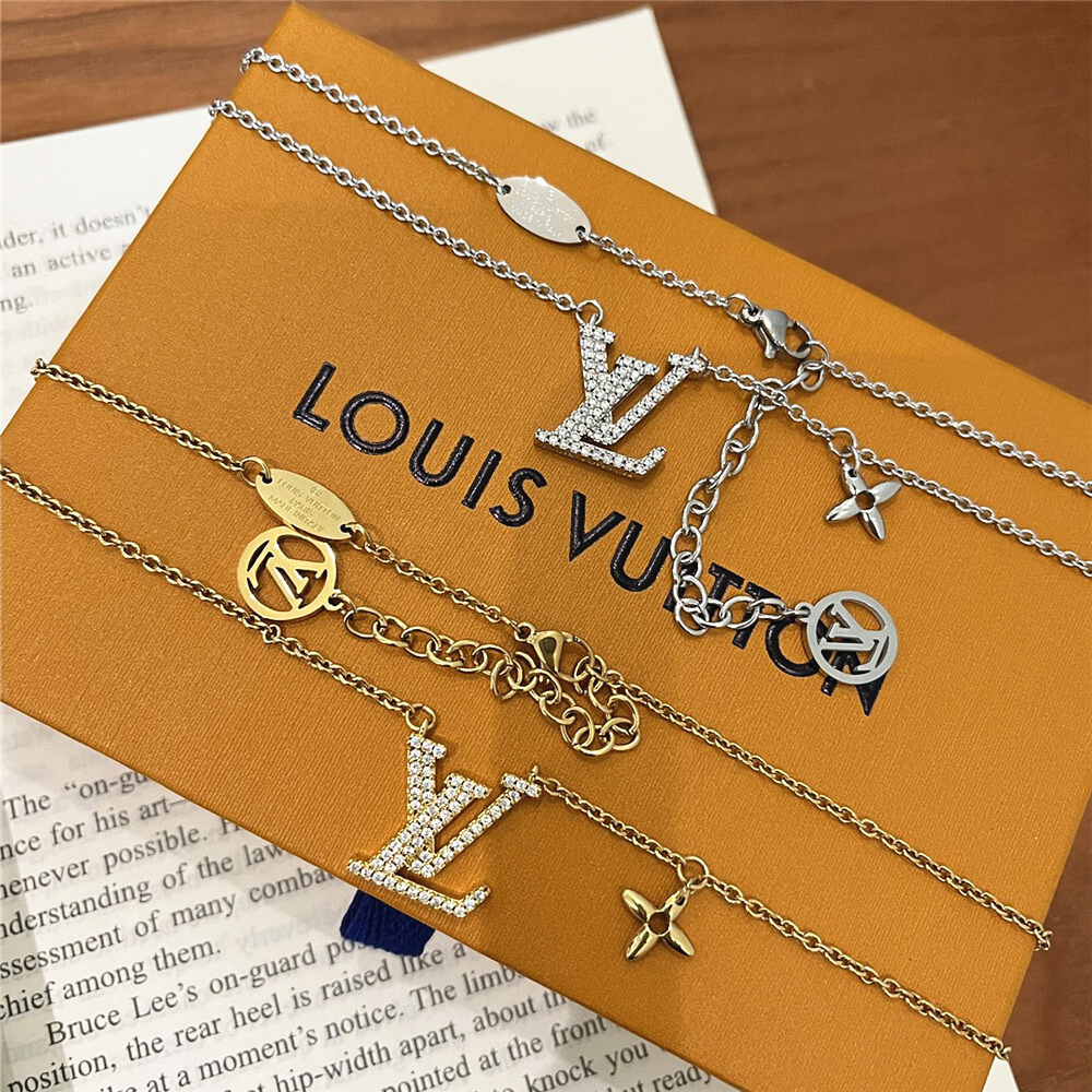 L0vis Vvtt0n Lv Iconic Enamel Necklace Silver M02751