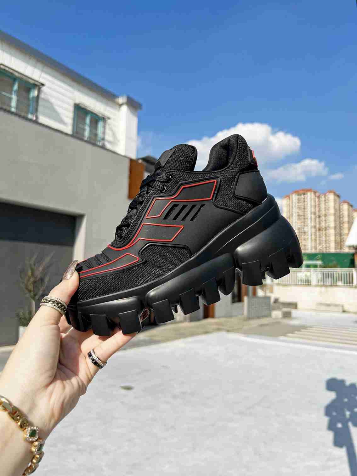 Pra*a Cloudbust Thunder Knit Black Red 2Eg293 3Lgn F0002