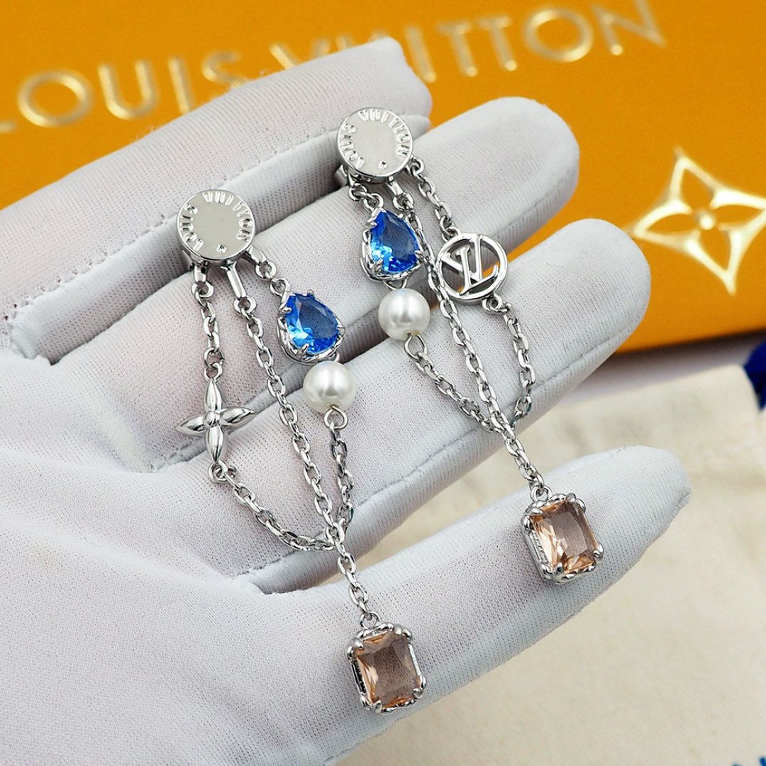 L0vis Vvtt0n Heirloom Pendant Earrings Silver M02889