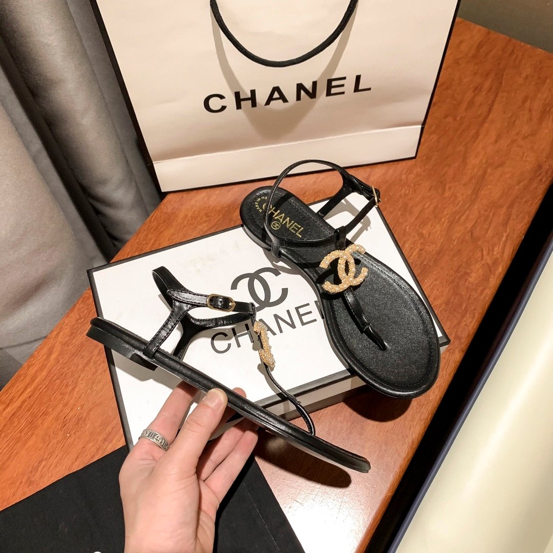 Ch**el Gold Pearl Cc Logo Thong Sandals Black