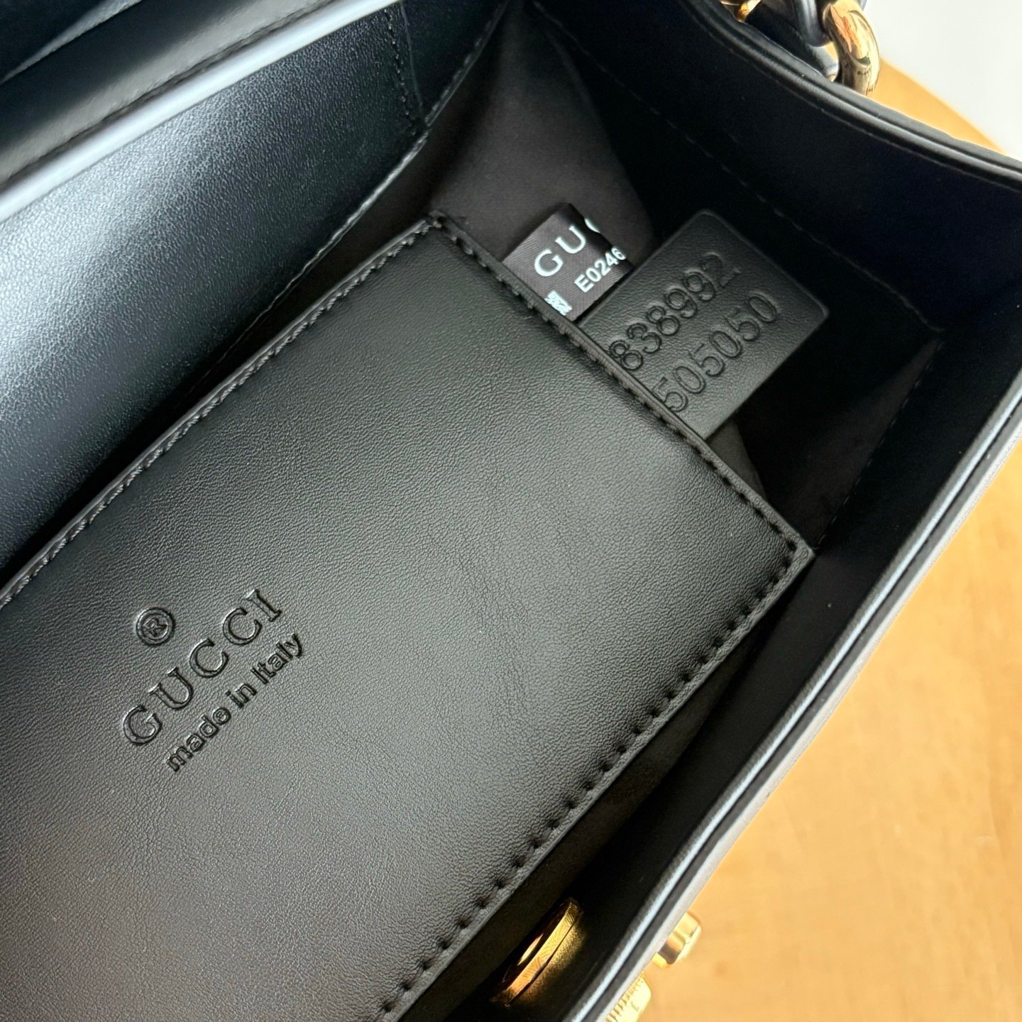 Gvc*1 Padlock Medium Top Handle Bag Black 25Cm 838992 Aafdv 1000