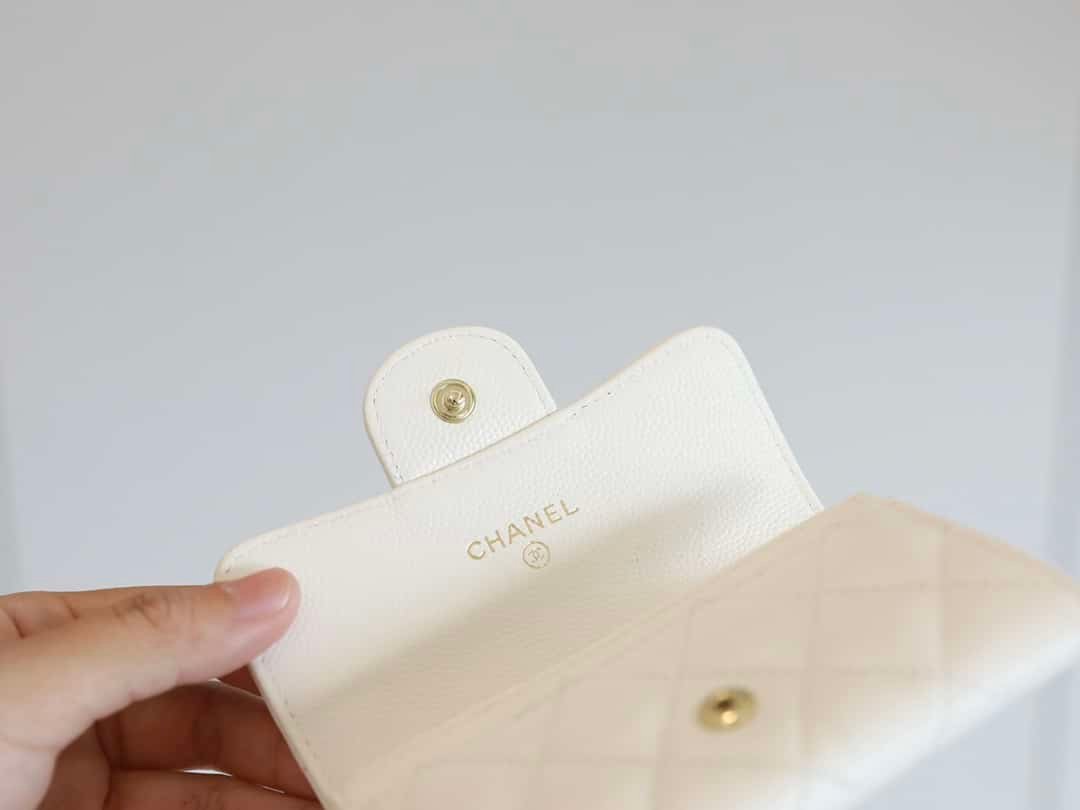 Ch**el Classic Card Holder Wallet White 10Cm Ap0214 B10583 10601