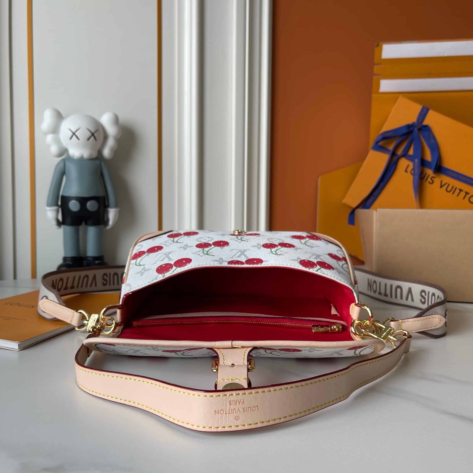 L0vis Vvtt0n X Takashi Murakami Diane Bag Monogram Cherry White 25Cm