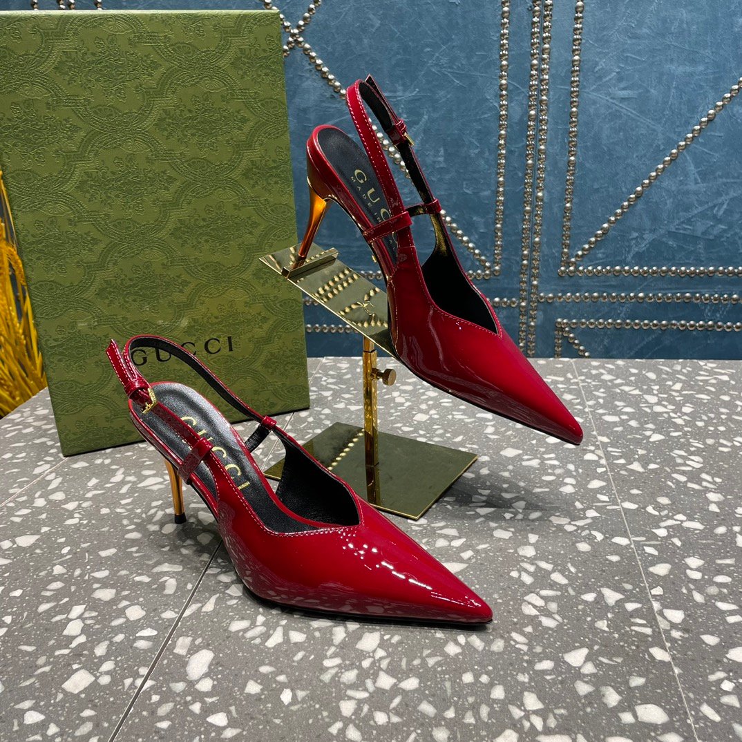 Gvc*1 Women’S Platform Pump Red