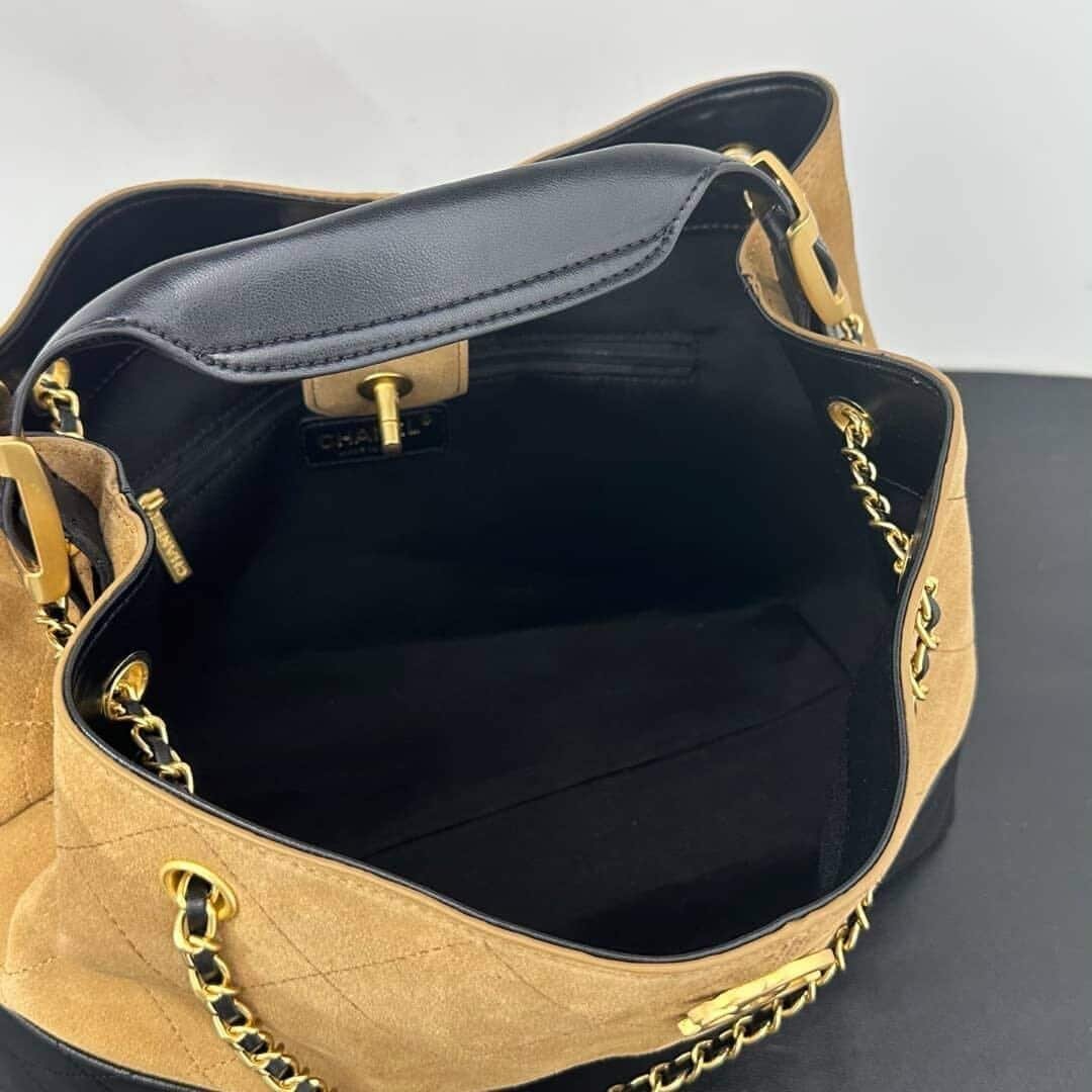 [S*per Vip 1:1] Ch**el Shopping Bag Gold Tone Metal Beige And Black 36Cm AS5657 B20827 U1536