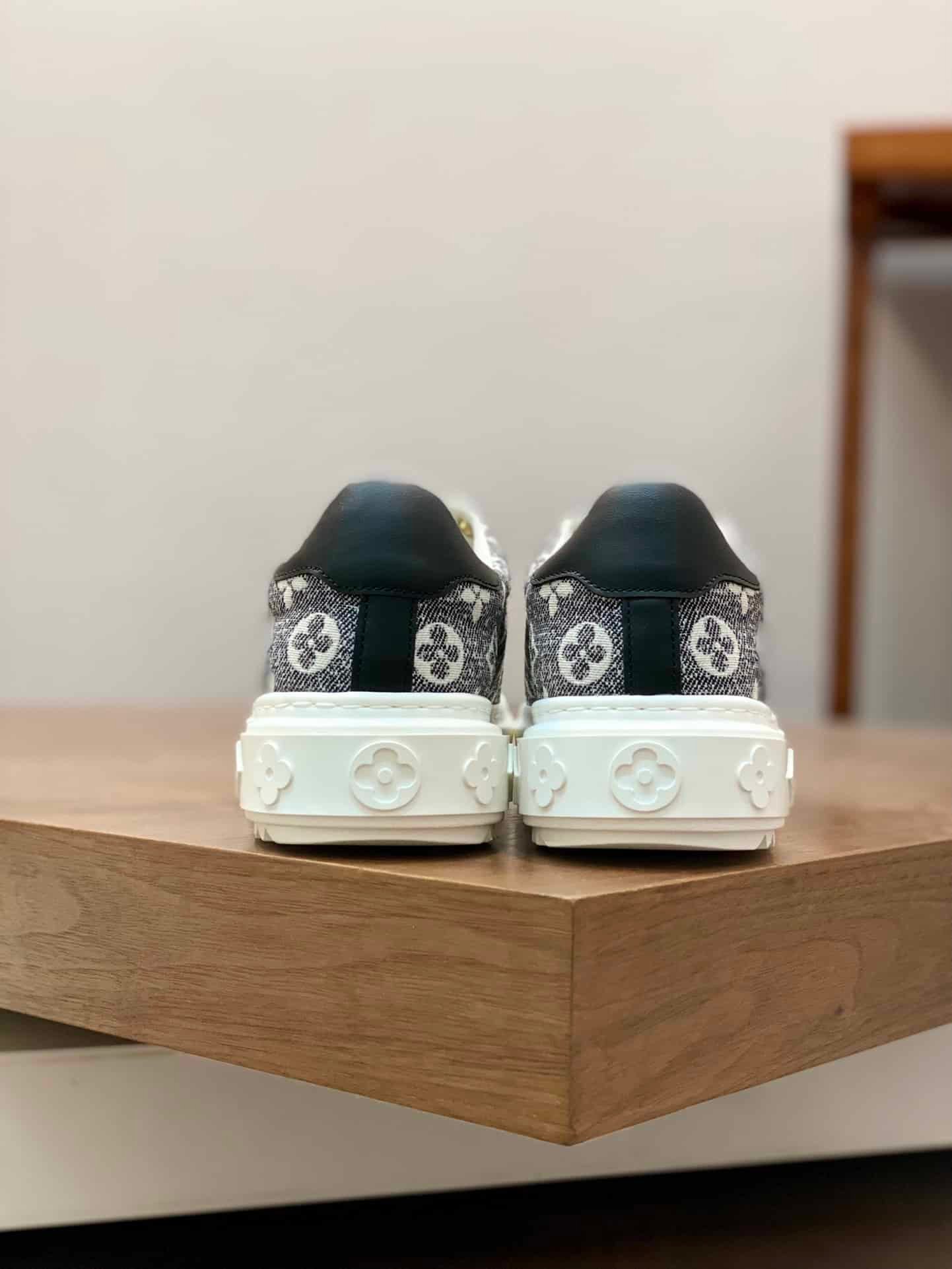 L0vis Vvtt0n Time Out Sneaker 1Aaw2S