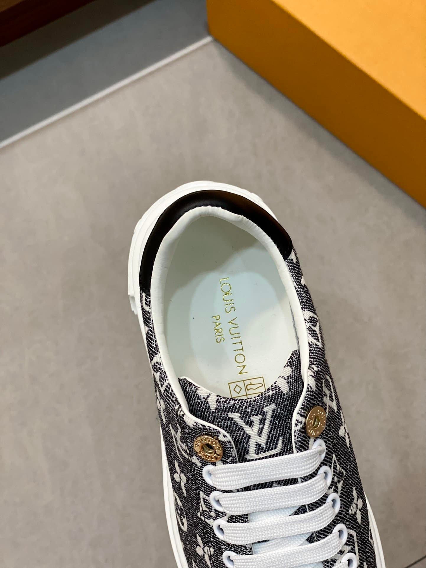 L0vis Vvtt0n Time Out Sneaker 1Aaw2S