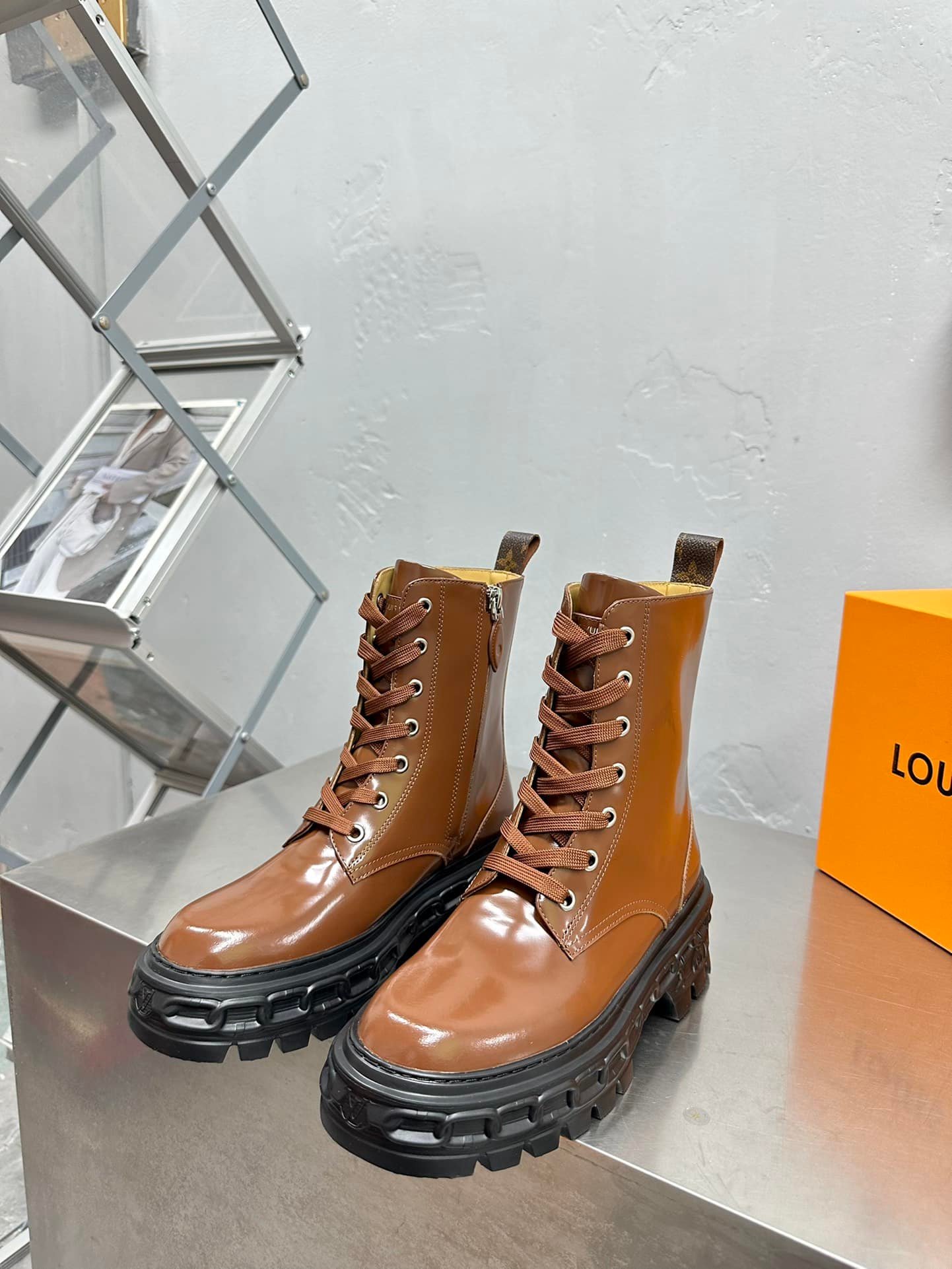L0vis Vvtt0n Lv Record Ranger Boot Brown