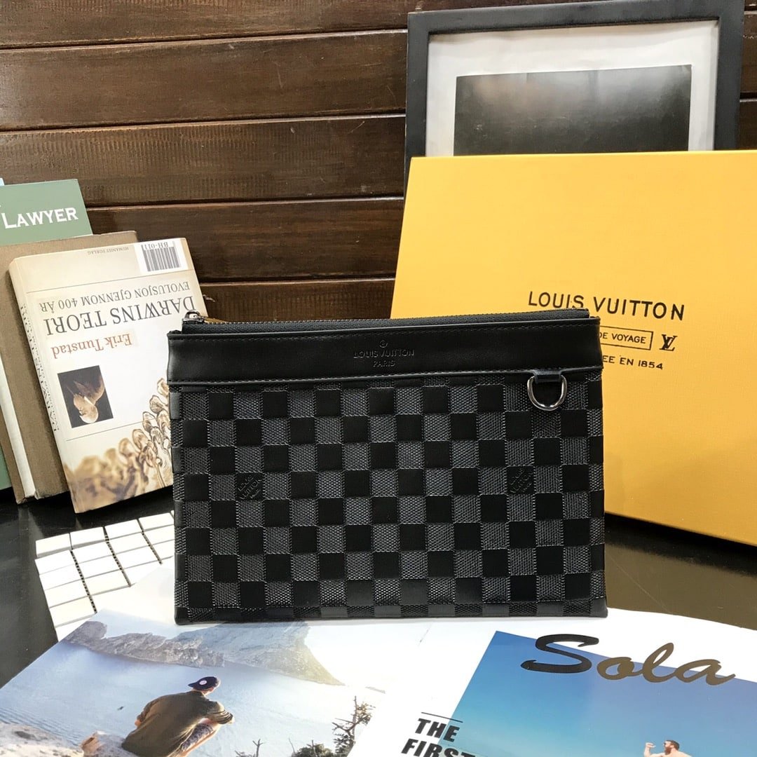 L0vis Vvtt0n Voyage Pochette Damier Infini Cowhide Leather Black 33Cm