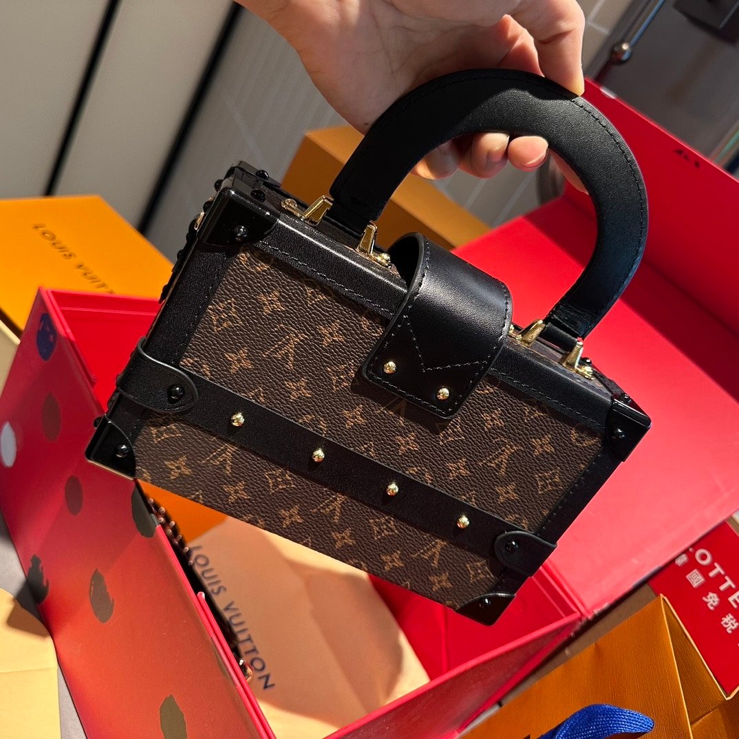 L0vis Vvtt0n Petite Malle Monogram Dark Brown 20Cm M45943