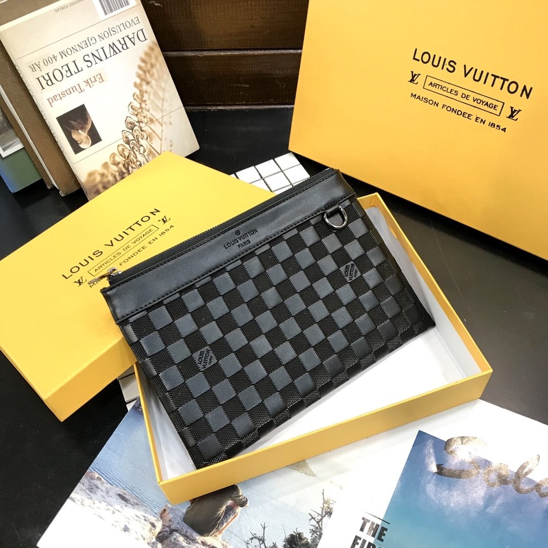 L0vis Vvtt0n Voyage Pochette Damier Infini Cowhide Leather Black 33Cm