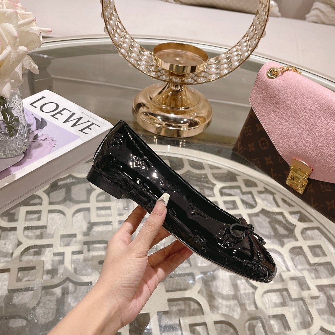 L0vis Vvtt0n Nina Flat Ballerina Black