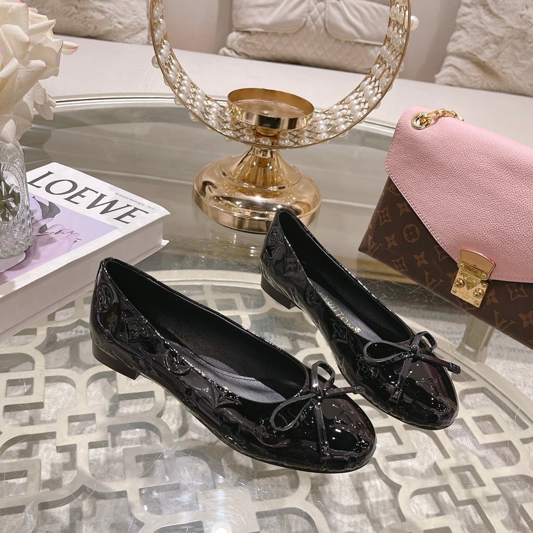 L0vis Vvtt0n Nina Flat Ballerina Black
